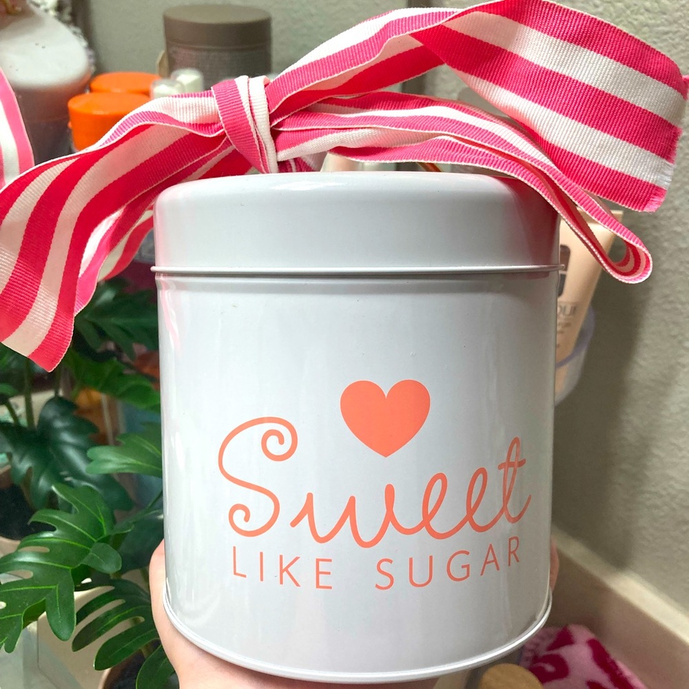 🌸💖Pink Sweet Like Sugar Metal Tin Storage Container Coffee Canister Jar.